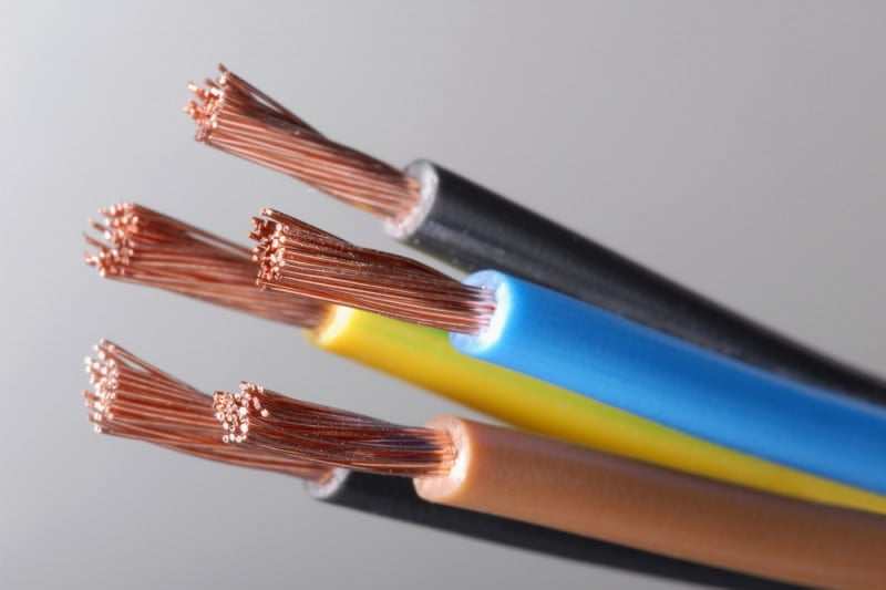 Fios e Cabos